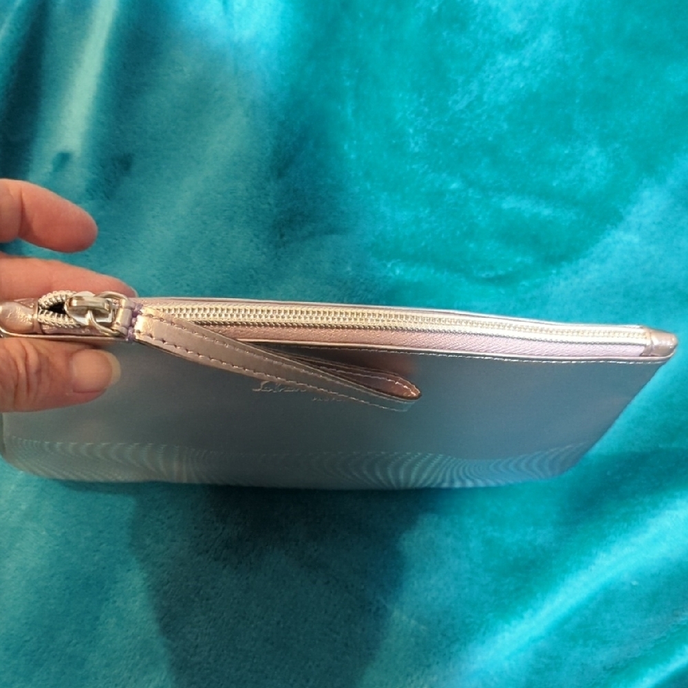 Salvatore Ferragamo Metallic Clutch - Picture 4 of 9